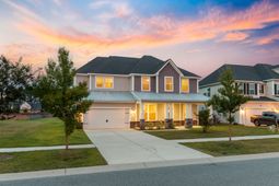 461 Spectrum Road photo 4