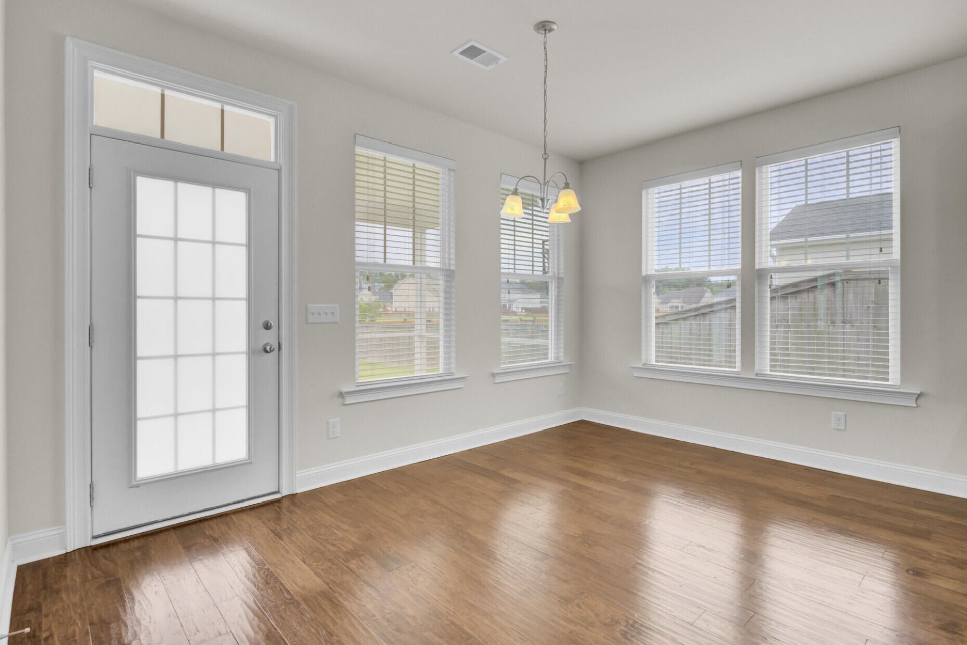 461 Spectrum Road Photo 25