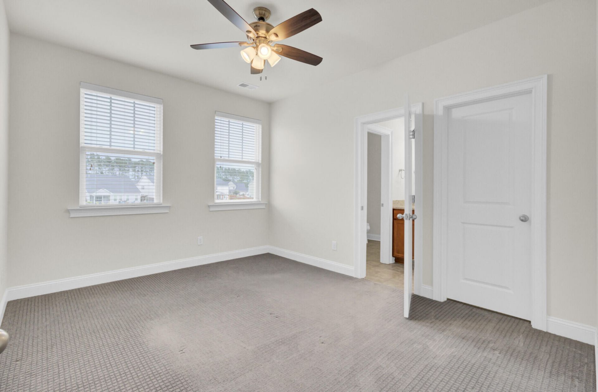 461 Spectrum Road Photo 45