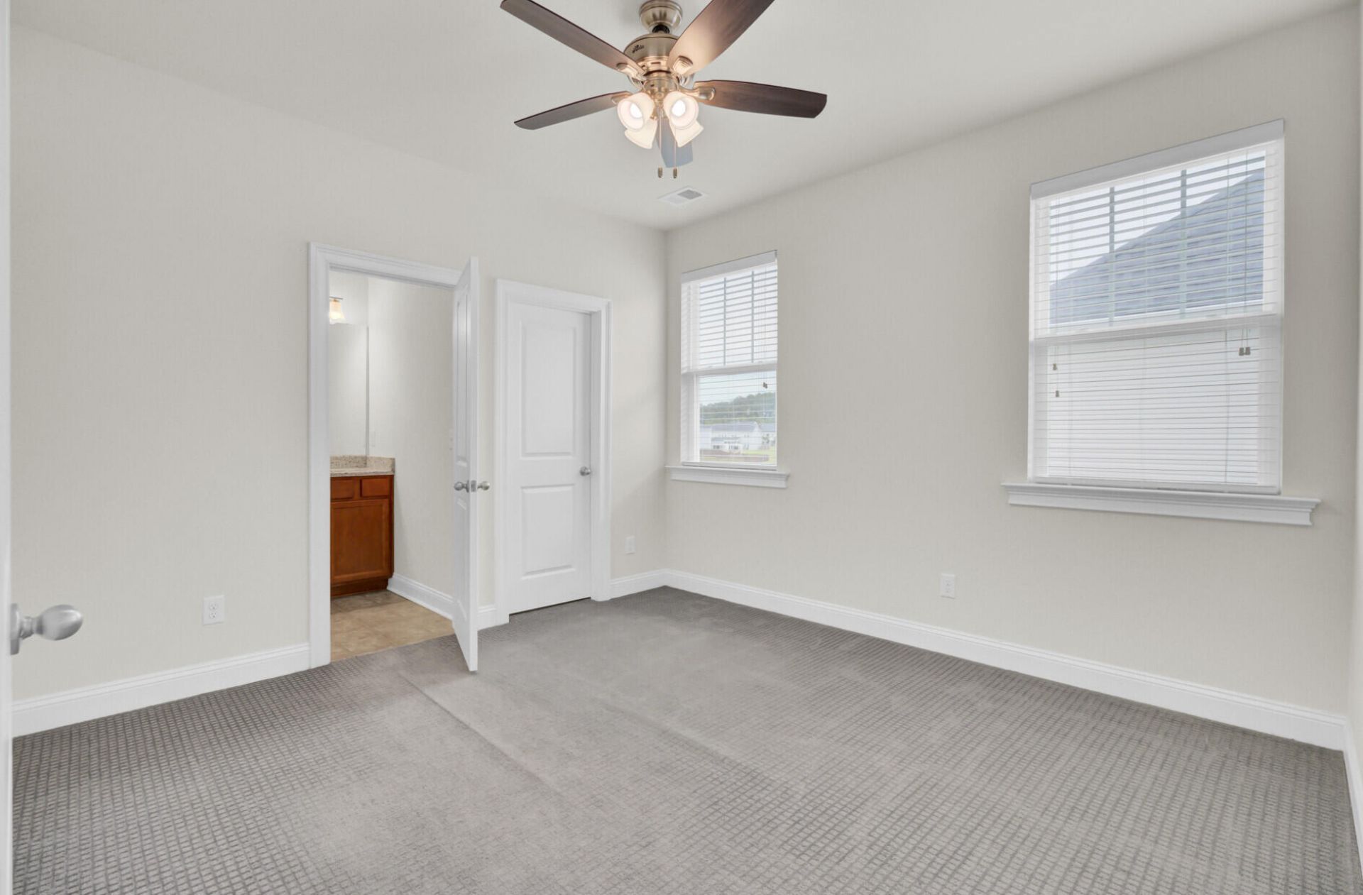 461 Spectrum Road Photo 53