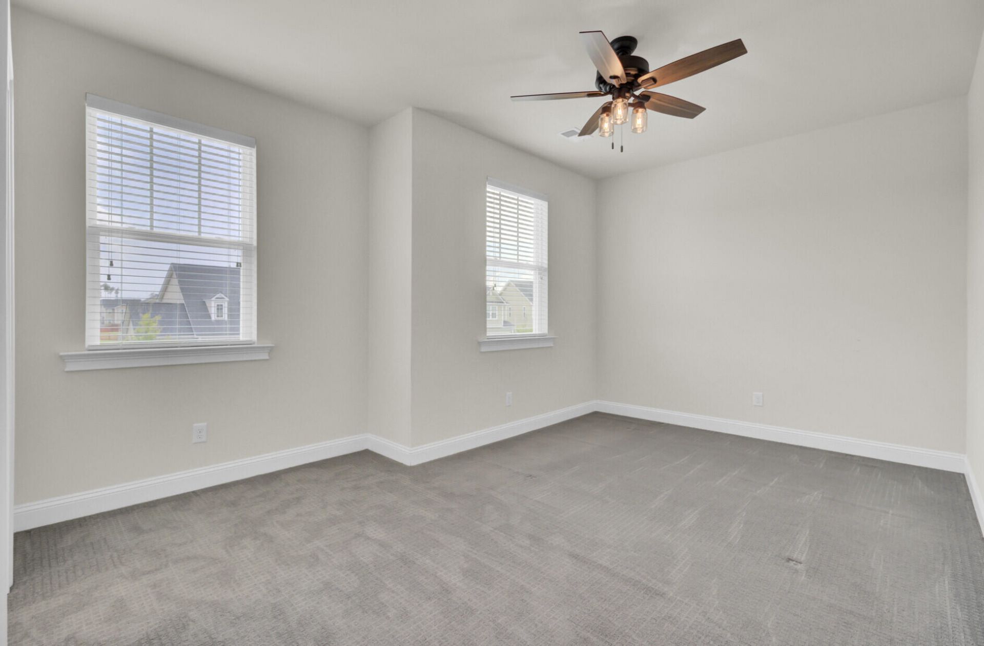 461 Spectrum Road Photo 56