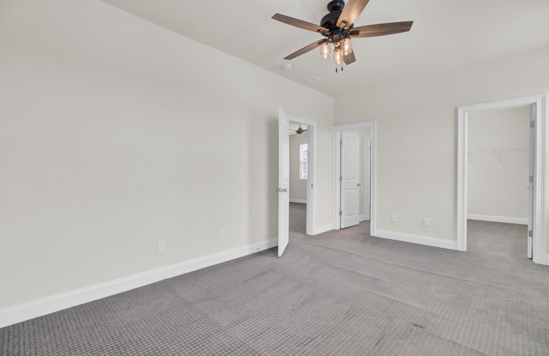 461 Spectrum Road Photo 57