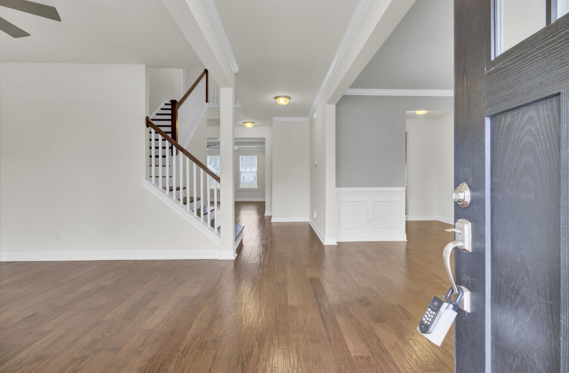 461 Spectrum Road Photo 7