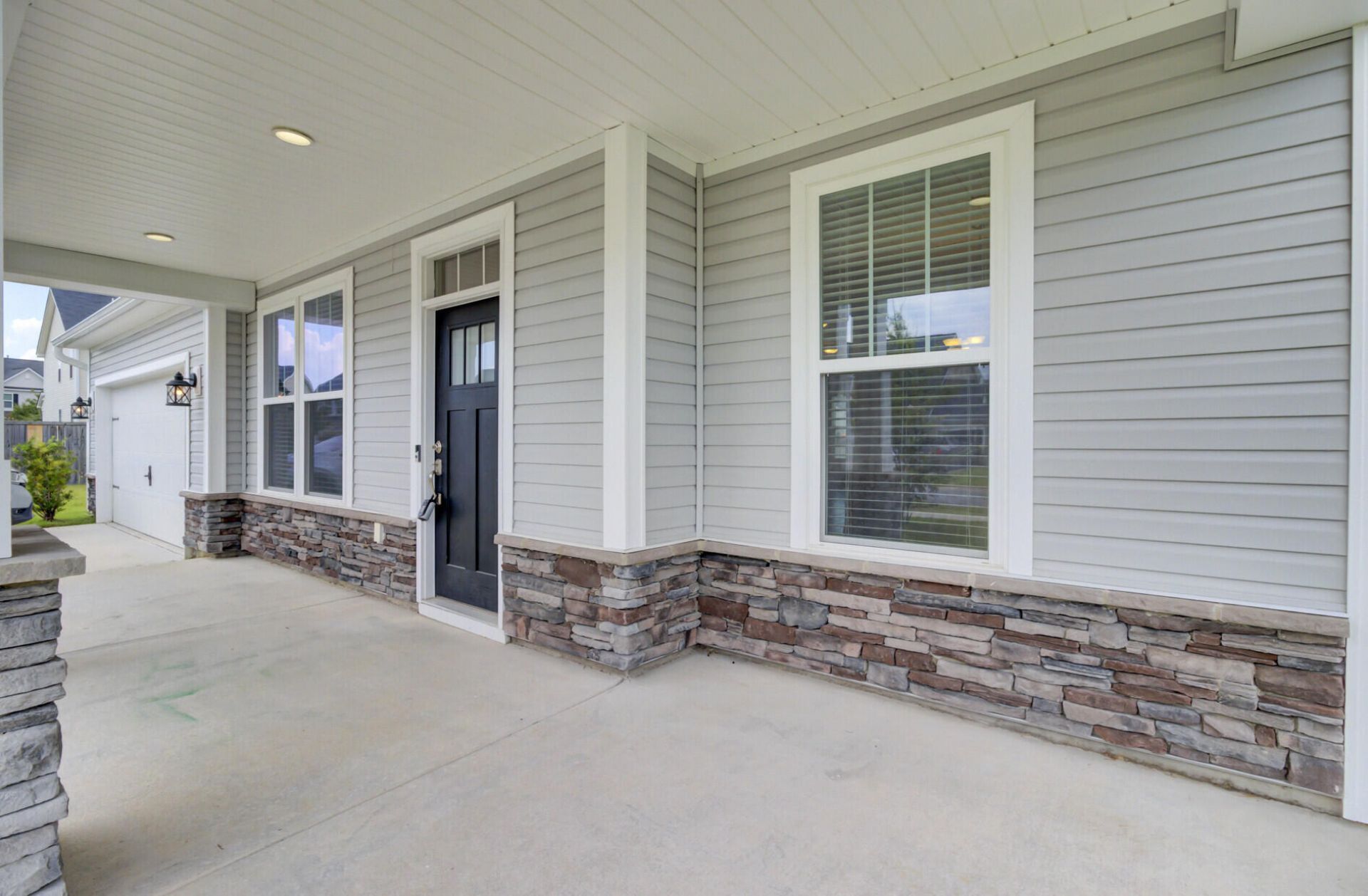 461 Spectrum Road Photo 8