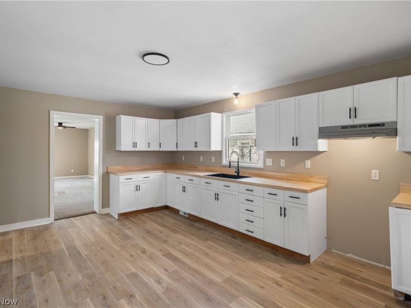 75 W Dartmore Avenue, Akron, OH 44301 Photo 13