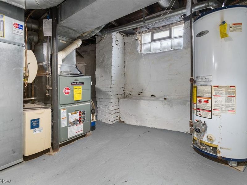 75 W Dartmore Avenue, Akron, OH 44301 Photo 29