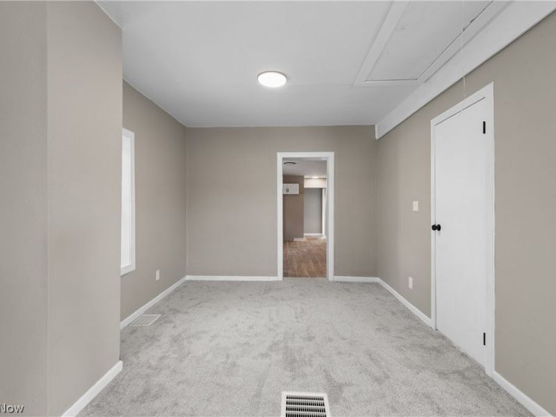 75 W Dartmore Avenue, Akron, OH 44301 Photo 8