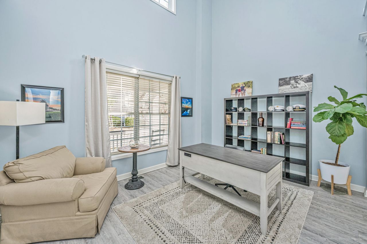 1702 William Hapton Way Photo 13