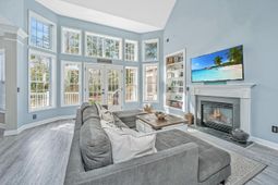 1702 William Hapton Way photo 4