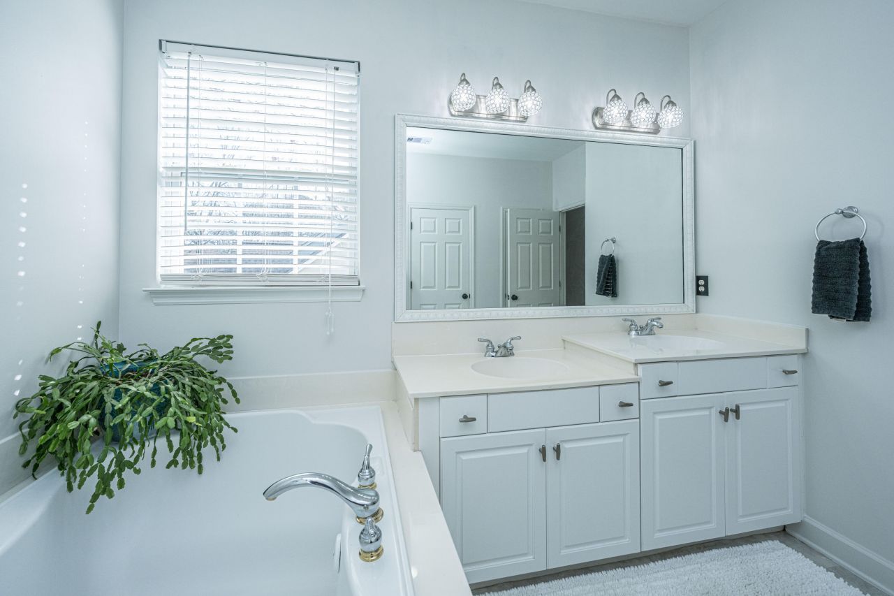 1702 William Hapton Way Photo 35