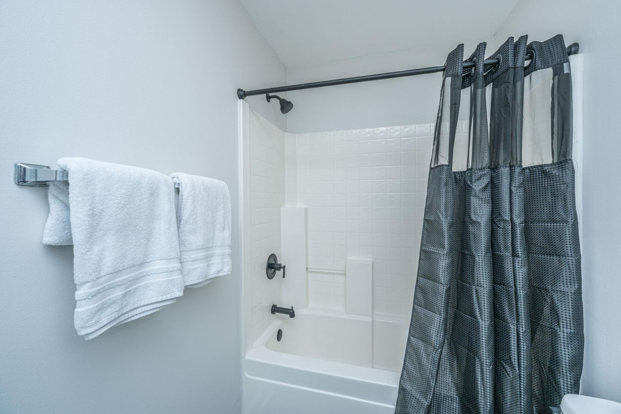 1702 William Hapton Way Photo 39