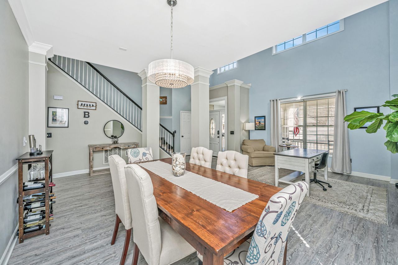 1702 William Hapton Way Photo 9