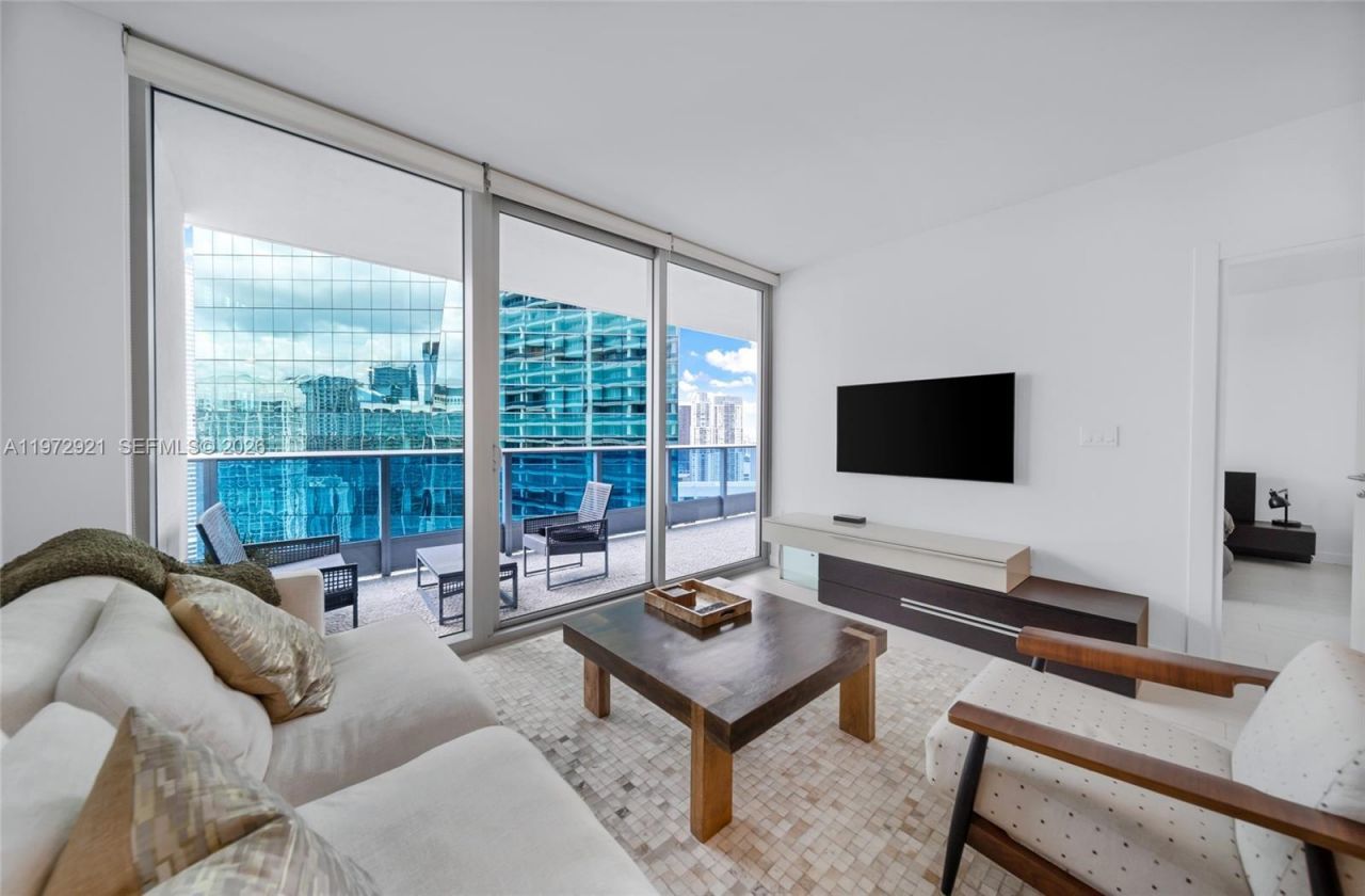 200 Biscayne Boulevard Way , Unit 3811, Miami, FL 33131 Photo