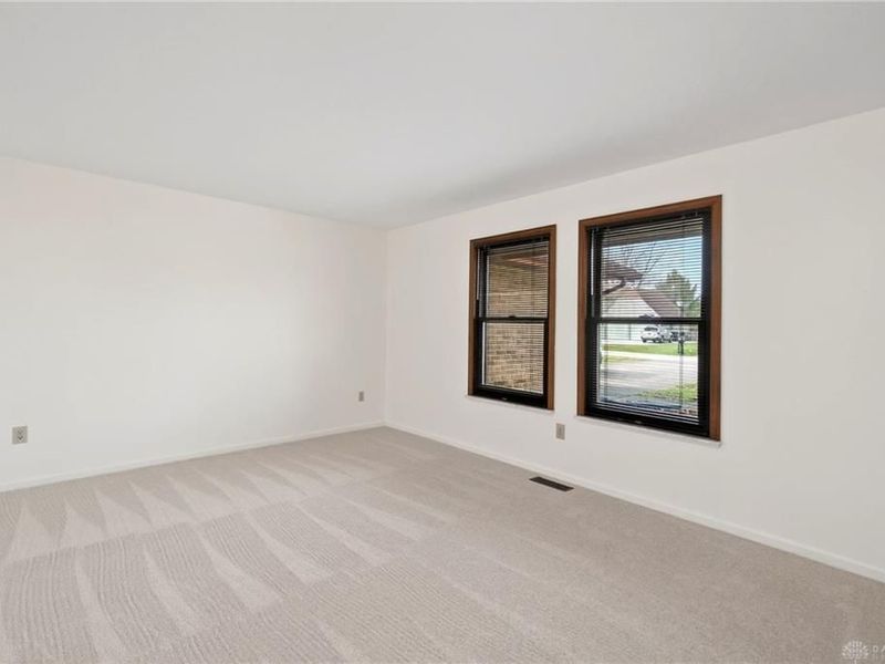 1010 Meadow Lark Drive, Enon Vlg, OH 45323 Photo 13