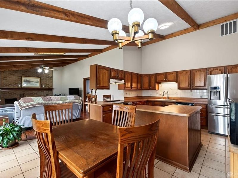 1010 Meadow Lark Drive, Enon Vlg, OH 45323 Photo 20