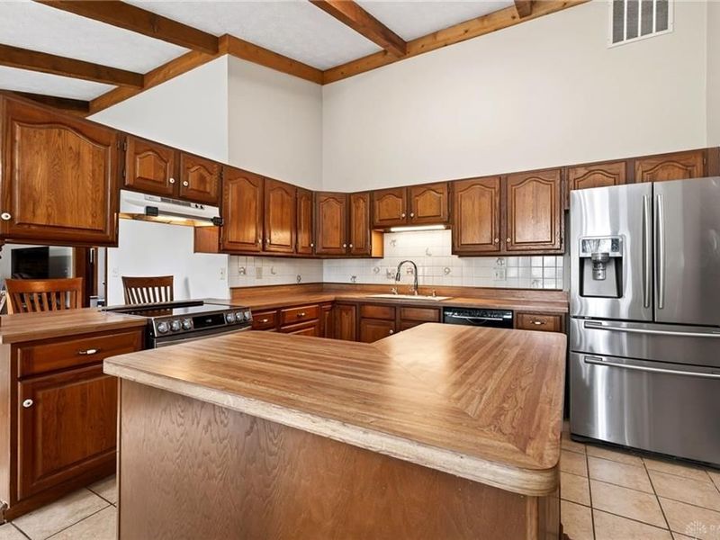 1010 Meadow Lark Drive, Enon Vlg, OH 45323 Photo 21