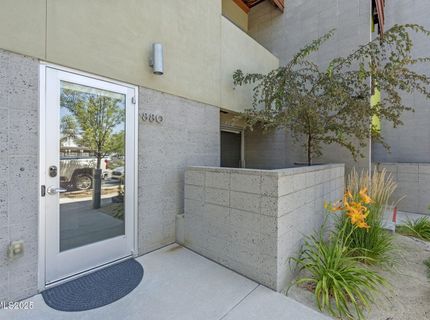 880 S Center Street, Reno, NV 89501 Photo