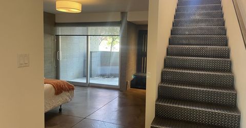 880 S Center Street, Reno, NV 89501 Photo