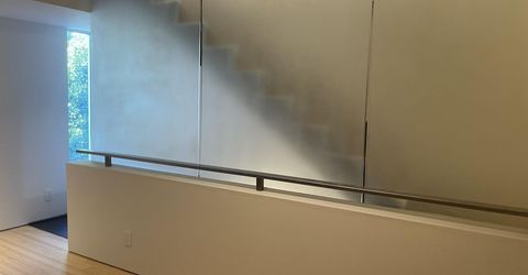 880 S Center Street, Reno, NV 89501 Photo