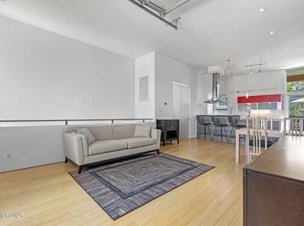 880 S Center Street, Reno, NV 89501 Photo