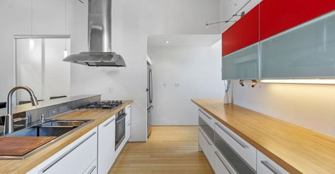 880 S Center Street, Reno, NV 89501 Photo