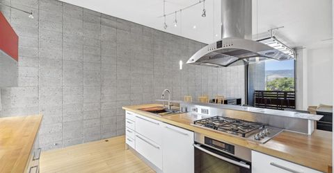 880 S Center Street, Reno, NV 89501 Photo