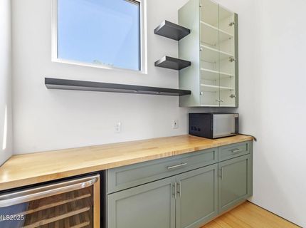 880 S Center Street, Reno, NV 89501 Photo