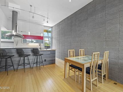 880 S Center Street, Reno, NV 89501 Photo