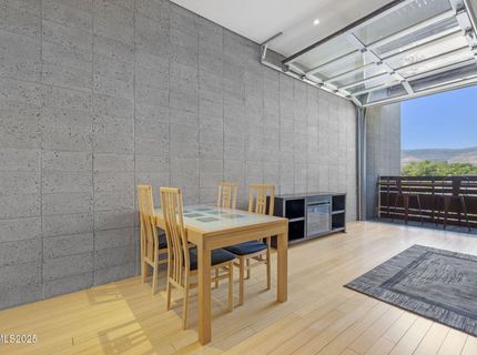 880 S Center Street, Reno, NV 89501 Photo