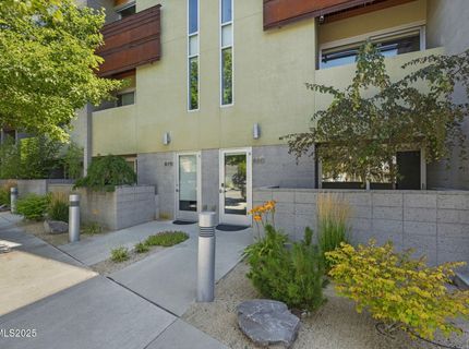880 S Center Street, Reno, NV 89501 Photo