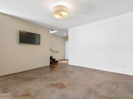 880 S Center Street, Reno, NV 89501 Photo