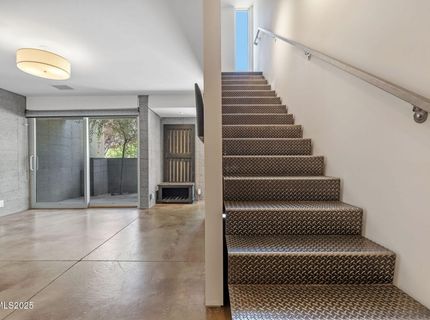 880 S Center Street, Reno, NV 89501 Photo