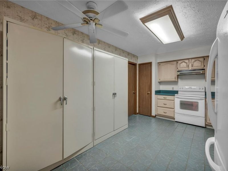 9217 Bechtel Road, Elyria, OH 44035 Photo 30