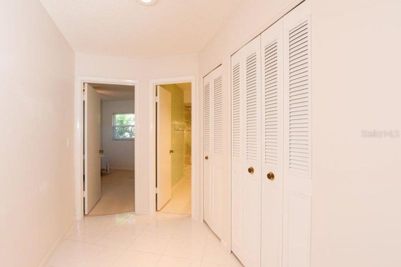 1117 SE Mendoza Avenue , Port Saint Lucie, FL 34952 Photo