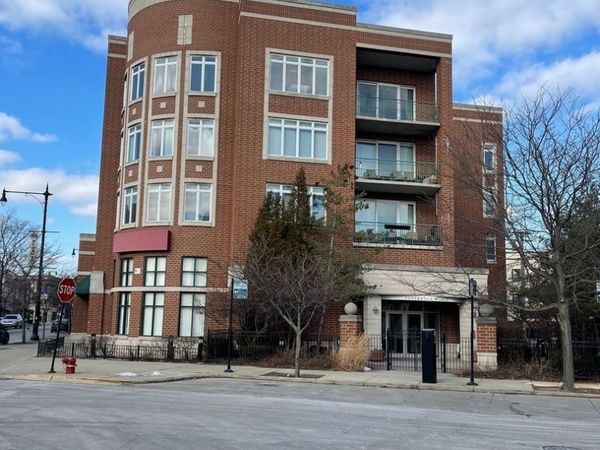 5036 W Pensacola Avenue , Unit 401, Chicago, IL 60641