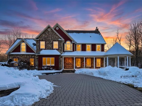 14 Stonewall Court, Warwick, NY 10990