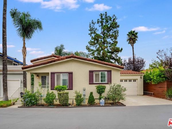 146 APACHE, Topanga, CA 90290