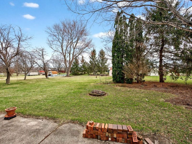 1010 Meadow Lark Drive, Enon, OH 45323 Photo 2