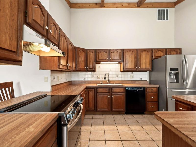 1010 Meadow Lark Drive, Enon, OH 45323 Photo 23