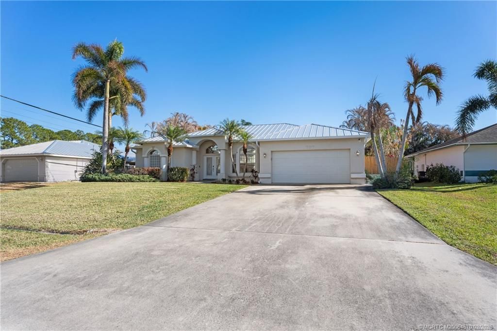 737 SW Dalton Circle, Port Saint Lucie, FL 34953 Photo