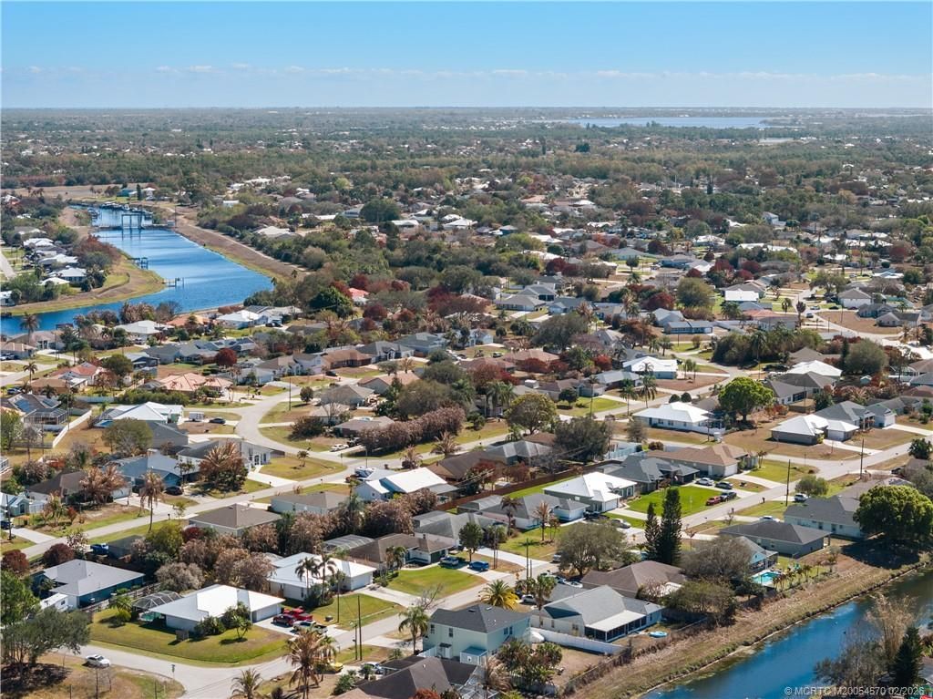 737 SW Dalton Circle, Port Saint Lucie, FL 34953 Photo