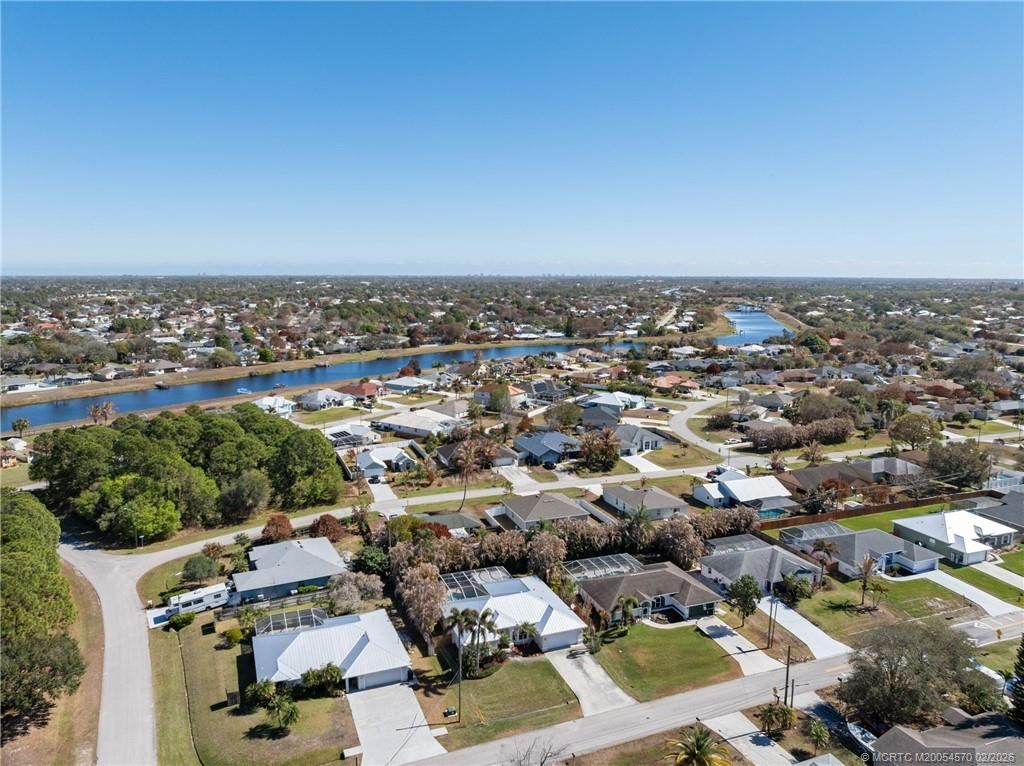 737 SW Dalton Circle, Port Saint Lucie, FL 34953 Photo