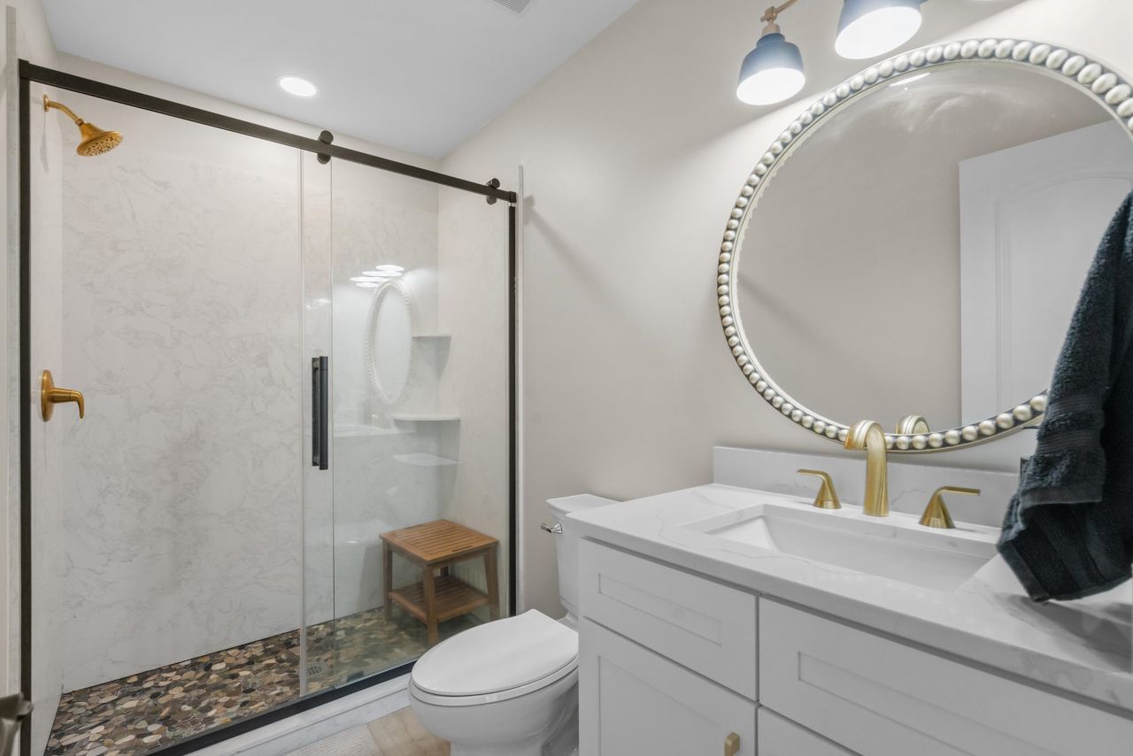 12 Shadow Moss Pl.  Photo 21