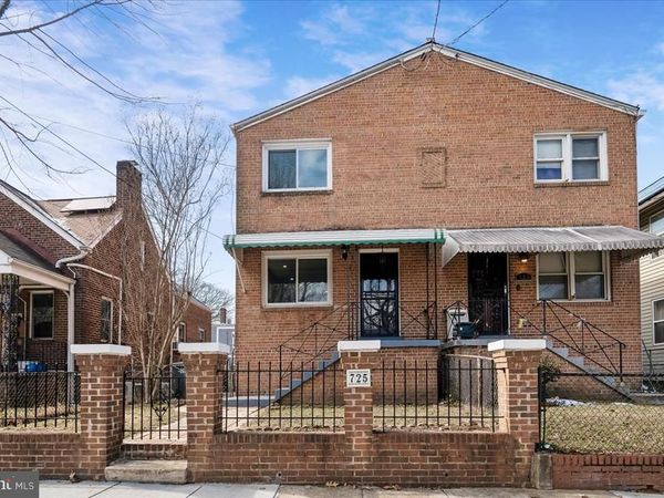 725 CROISSANT PLACE SE, WASHINGTON, DC 20019