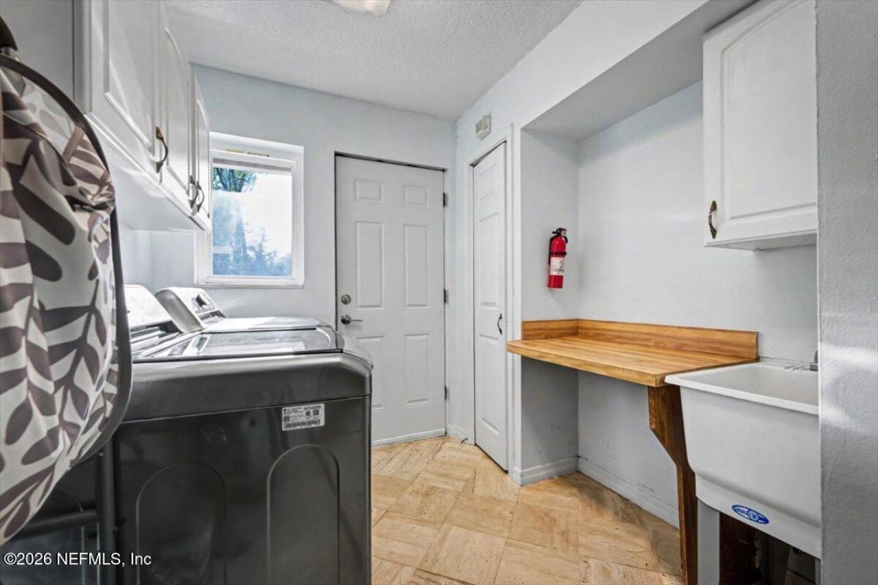 9372 Beauclerc Wood Lane N, Jacksonville, FL 32257 Photo