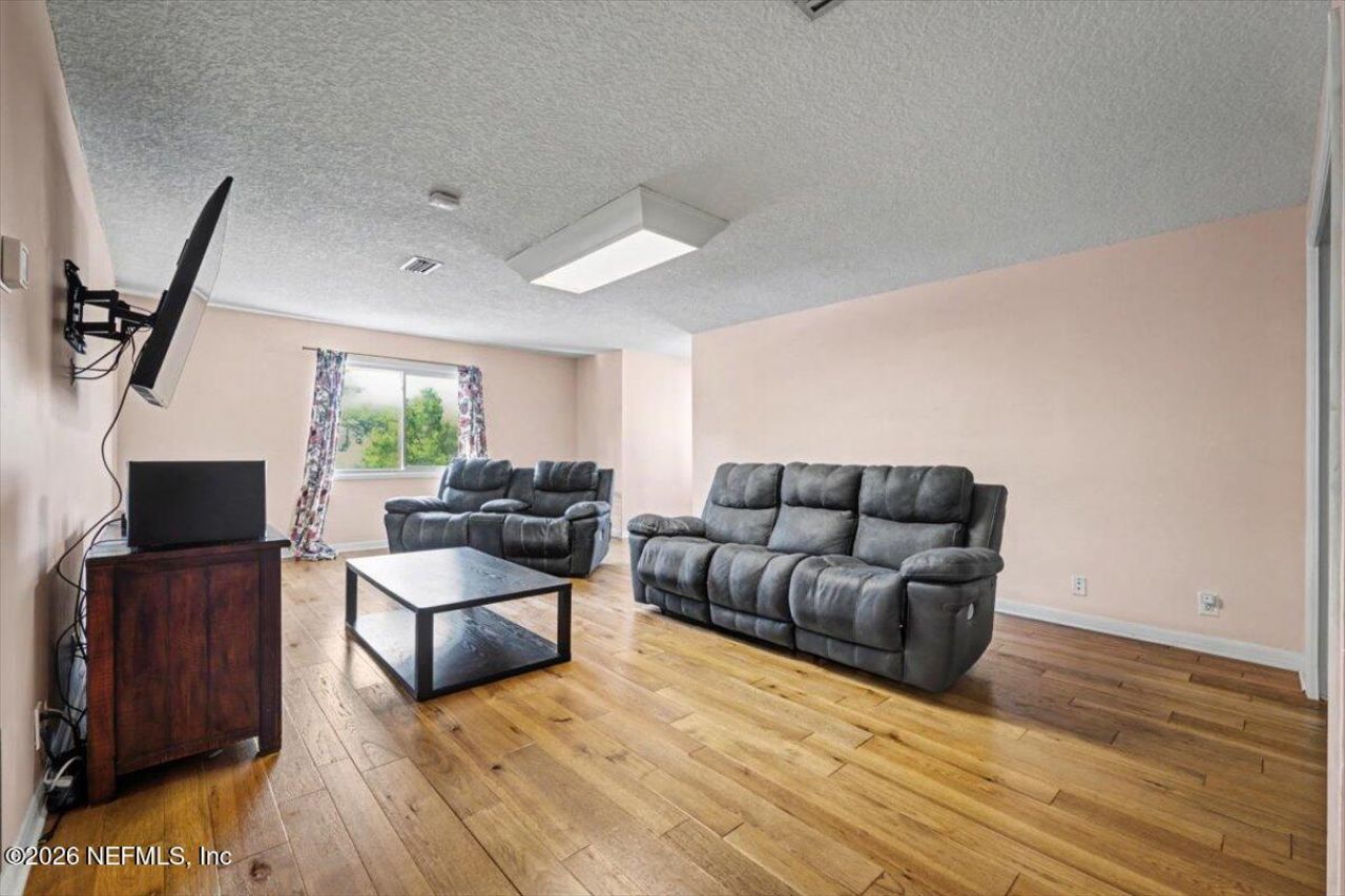 9372 Beauclerc Wood Lane N, Jacksonville, FL 32257 Photo