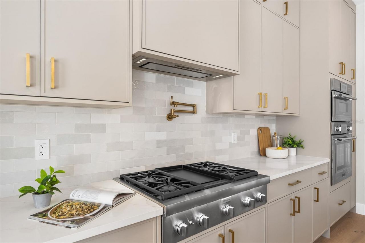 1326 W New Hampshire Street, Orlando, FL 32804 Photo