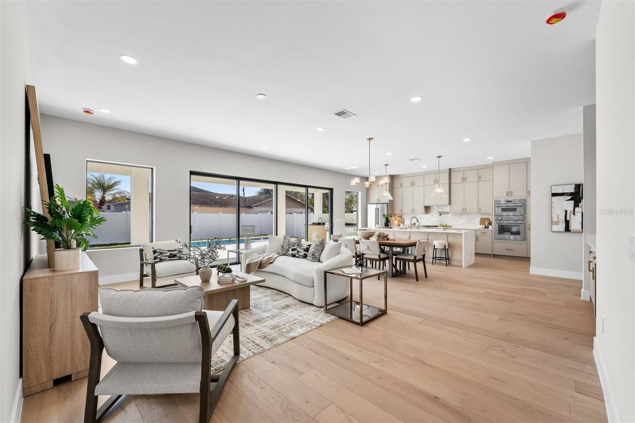 1326 W New Hampshire Street, Orlando, FL 32804 Photo