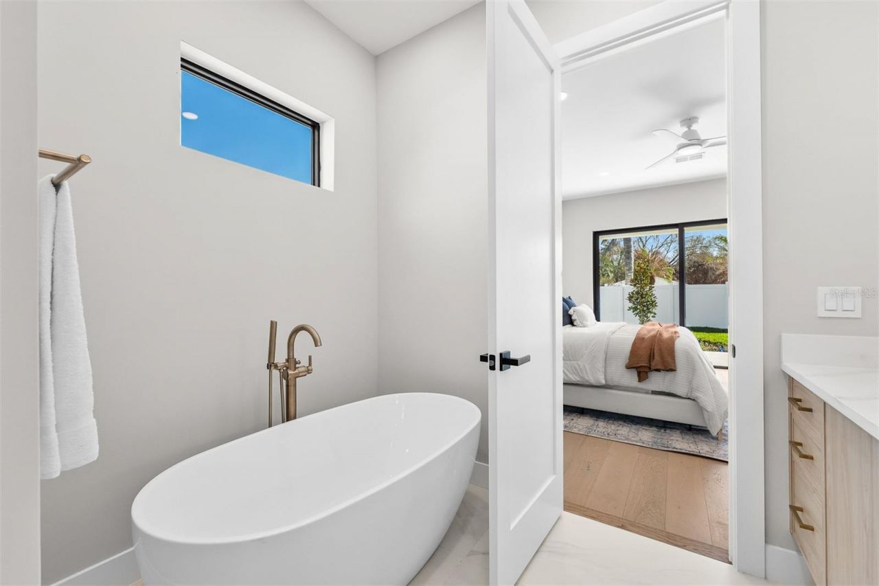 1326 W New Hampshire Street, Orlando, FL 32804 Photo