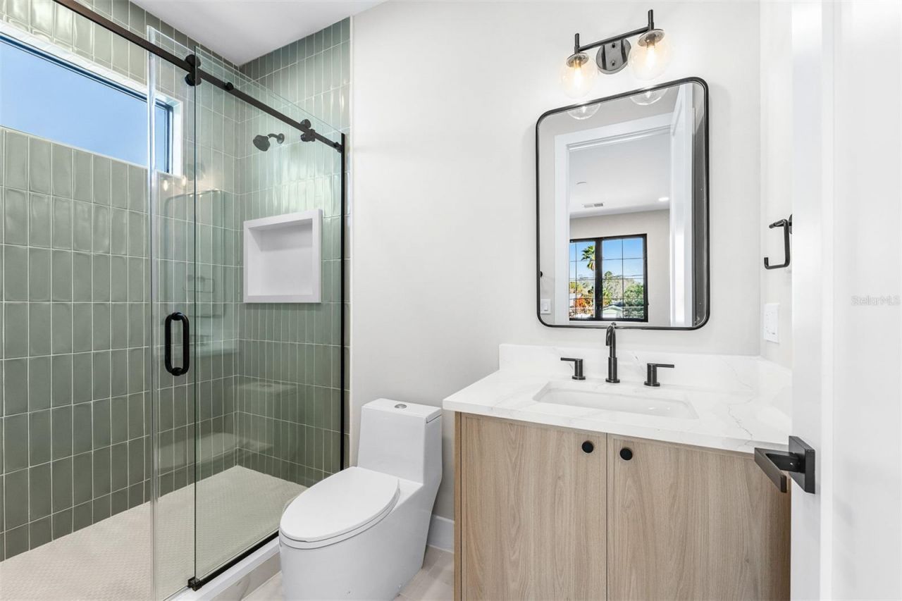 1326 W New Hampshire Street, Orlando, FL 32804 Photo